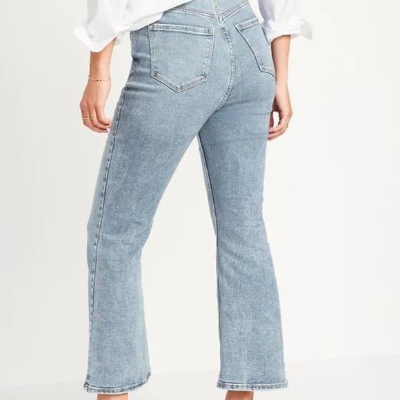 Old Navy Higher High-Waisted Cropped Flare Jeans for Women New - Picture 4 of 10